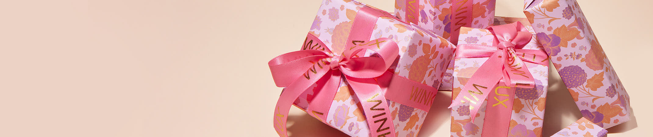 Winky Lux image